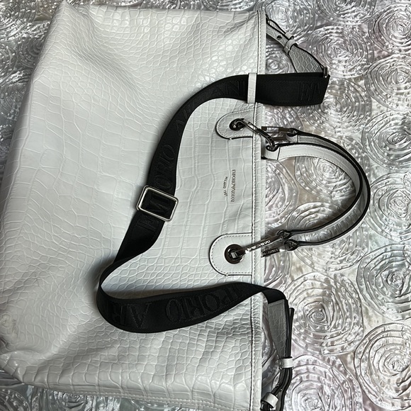 Emporio Armani White Croc-Embossed Women's Bag - Picture 10 of 16